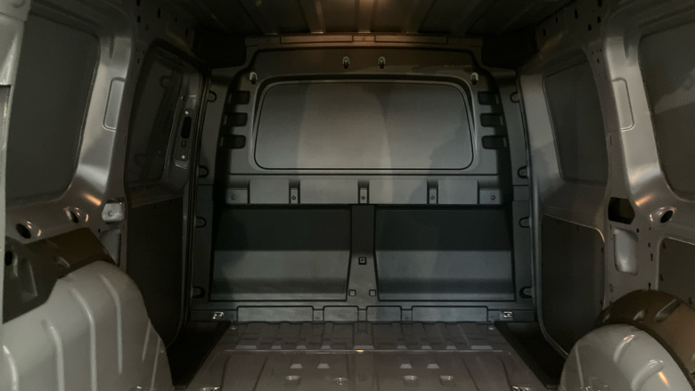 Volkswagen Caddy Cargo C20 Diesel 2.0 TDI 102PS Commerce Plus Van [Tech Pack]